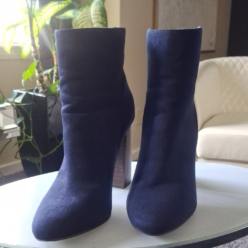 Shoe Dazzle Midnight Blue Heeled Boots